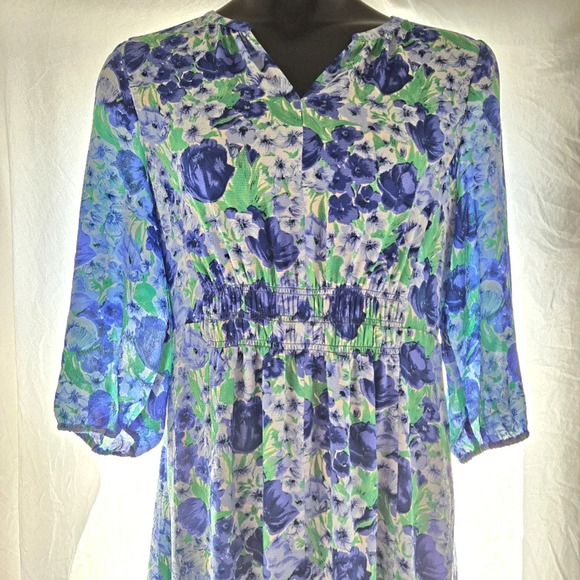 Beautiful Blue Floral Midi Dress NWT - Picture 2 of 11